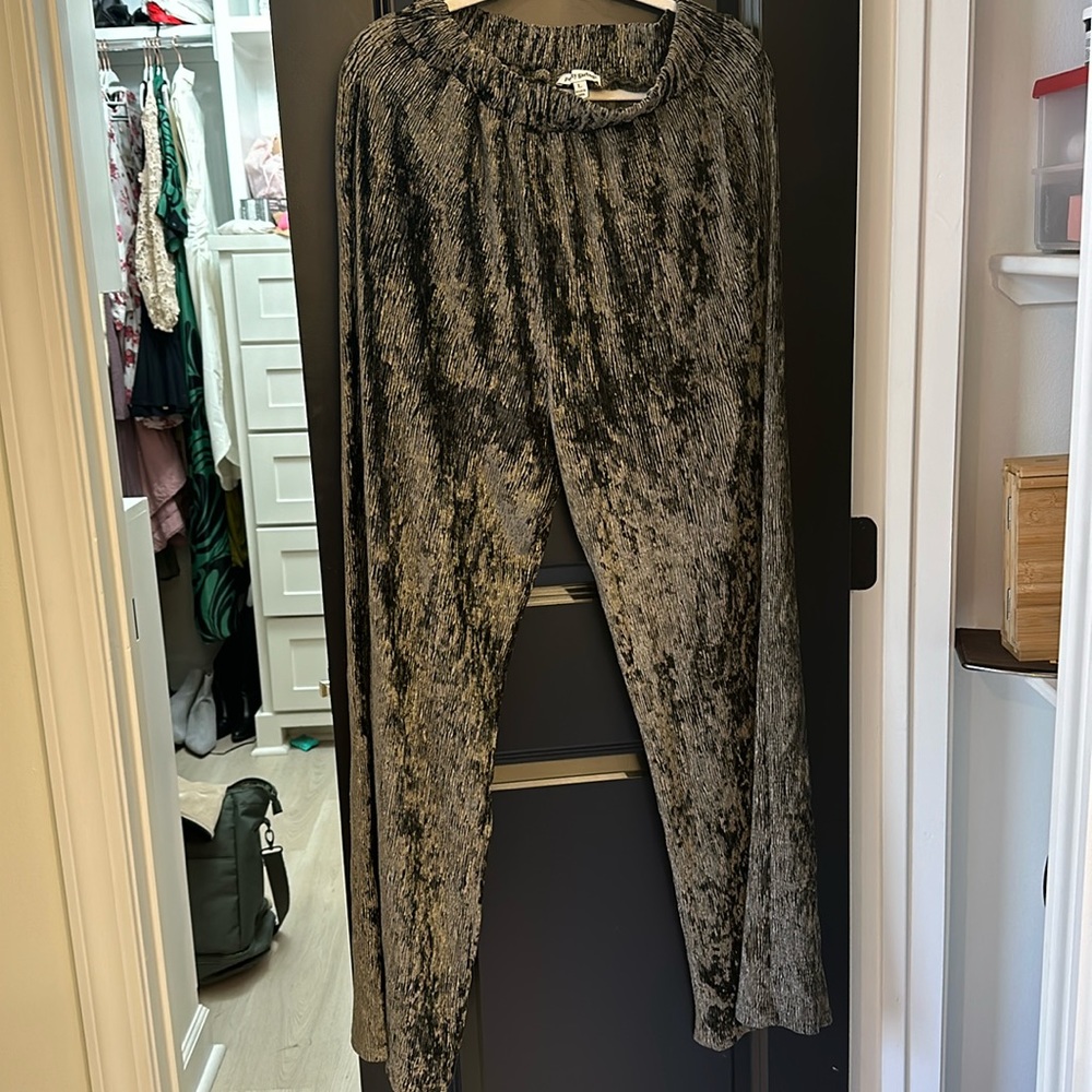 Pretty garbage pant large